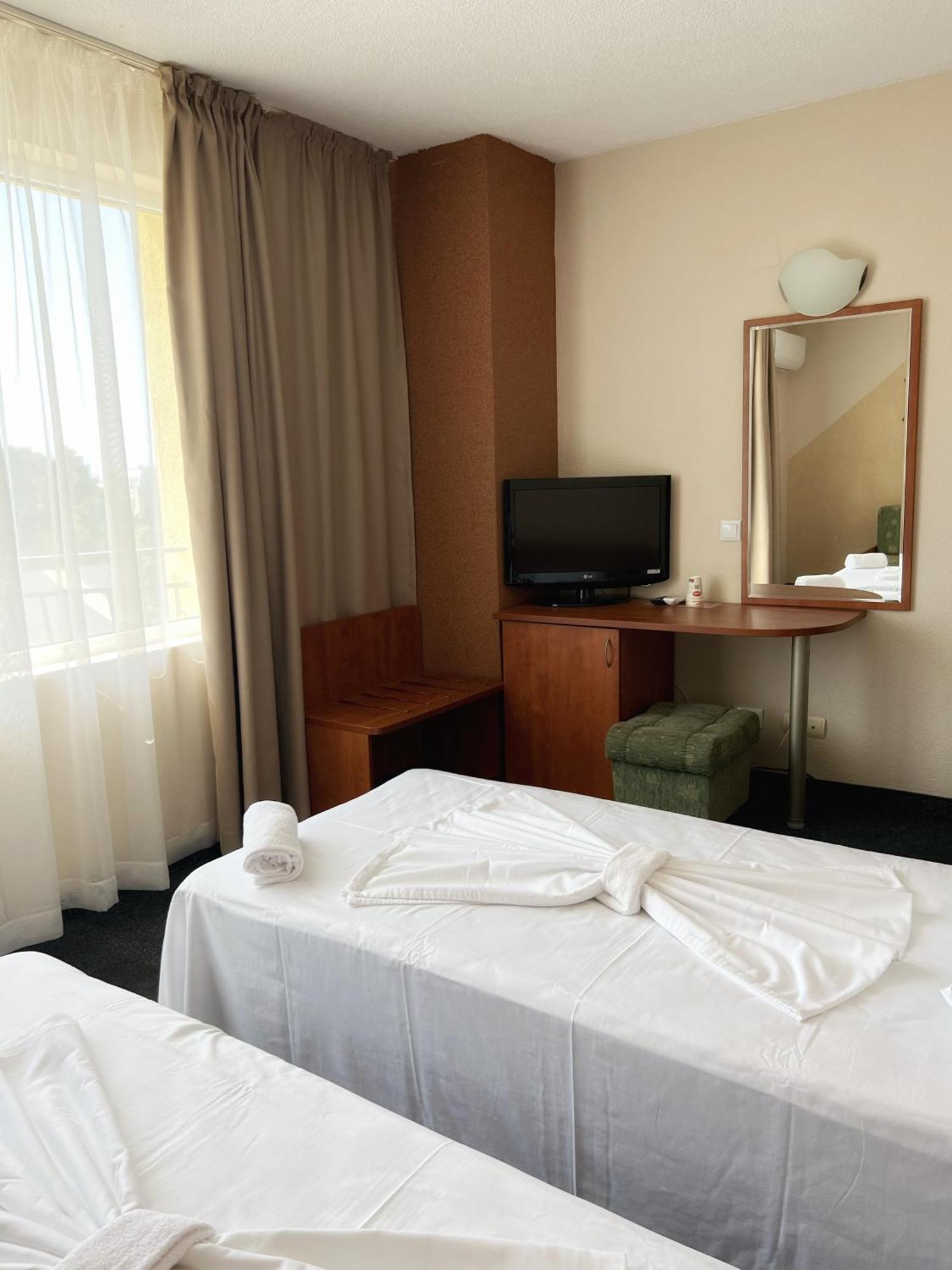 Hotel Jambo Golden Sands Eksteriør billede