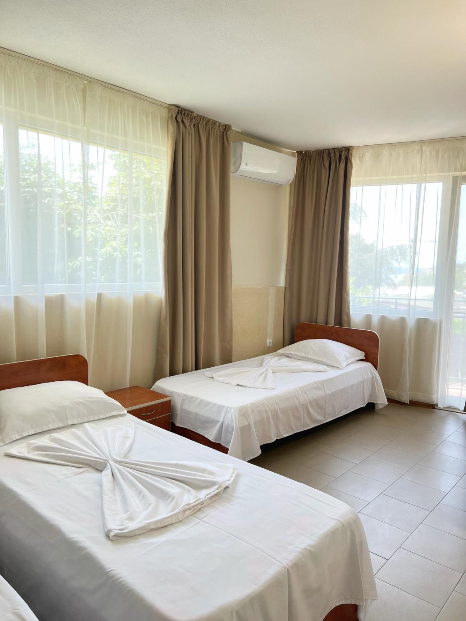 Hotel Jambo Golden Sands Eksteriør billede