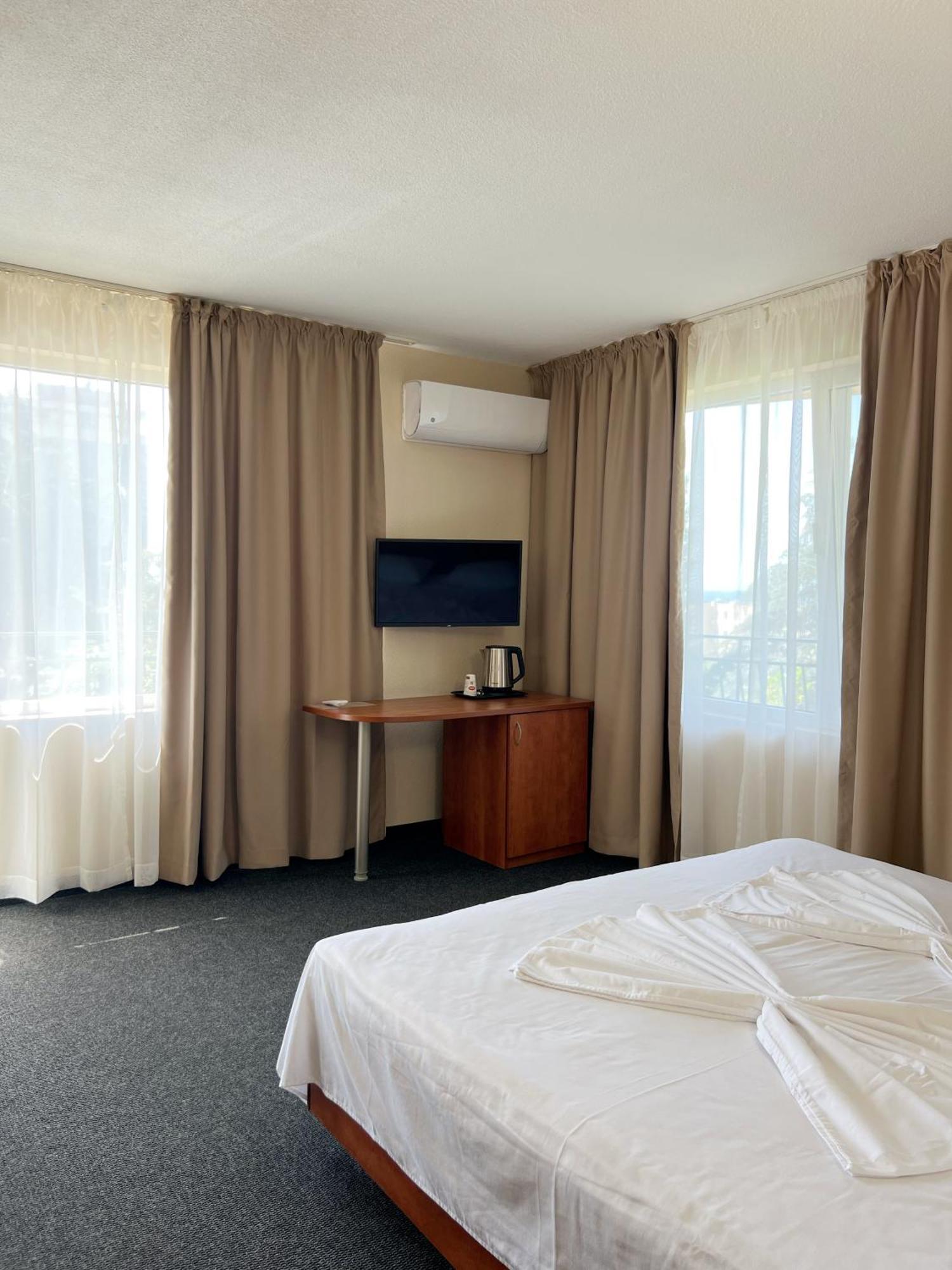 Hotel Jambo Golden Sands Eksteriør billede