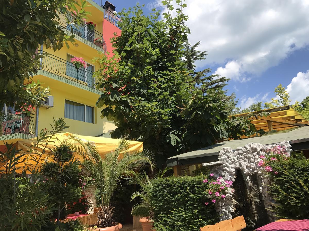Hotel Jambo Golden Sands Eksteriør billede